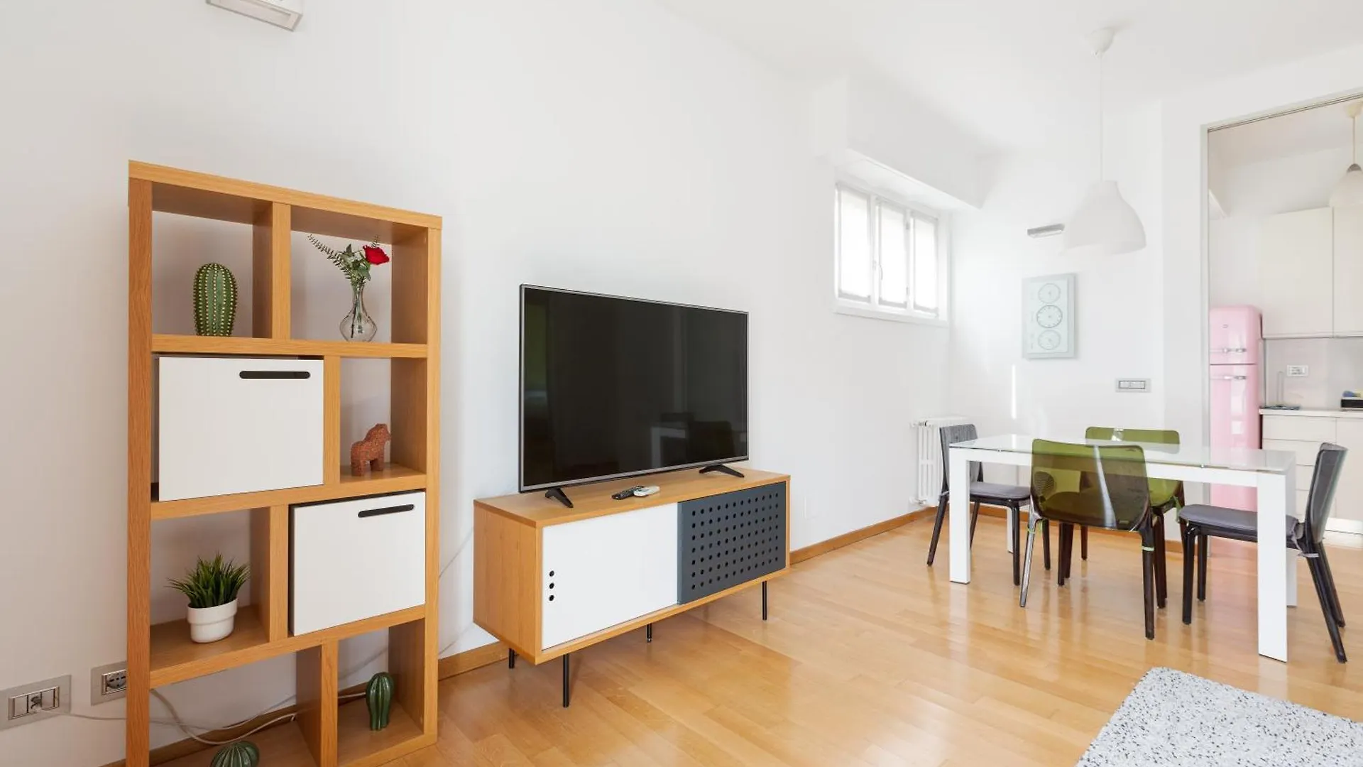 Apartment Milano Washington District Cozy Apt With Balcony Italy